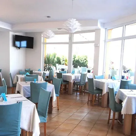 Family Orios Hotel 3*