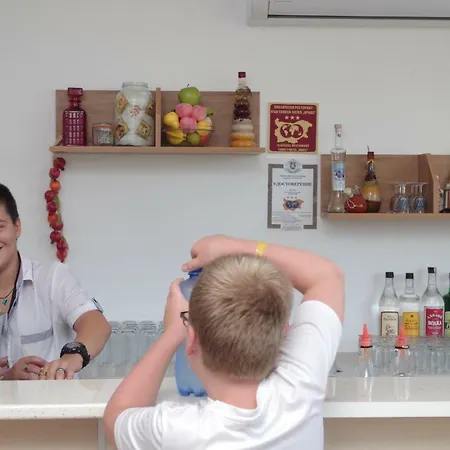 Family Orios 酒店 普里莫尔斯科