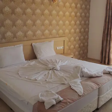 Family Orios Hotel 3*