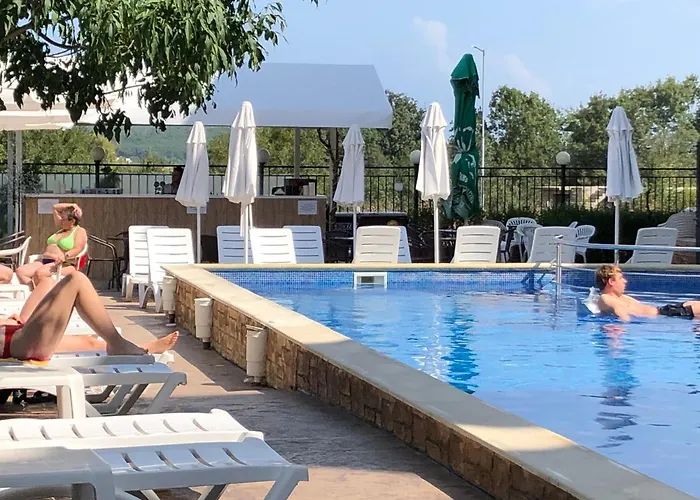 Hotel Family Orios 3*